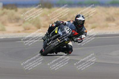 media/Sep-11-2022-SoCal Trackdays (Sun) [[81b7e951af]]/Turn 16 (945am)/